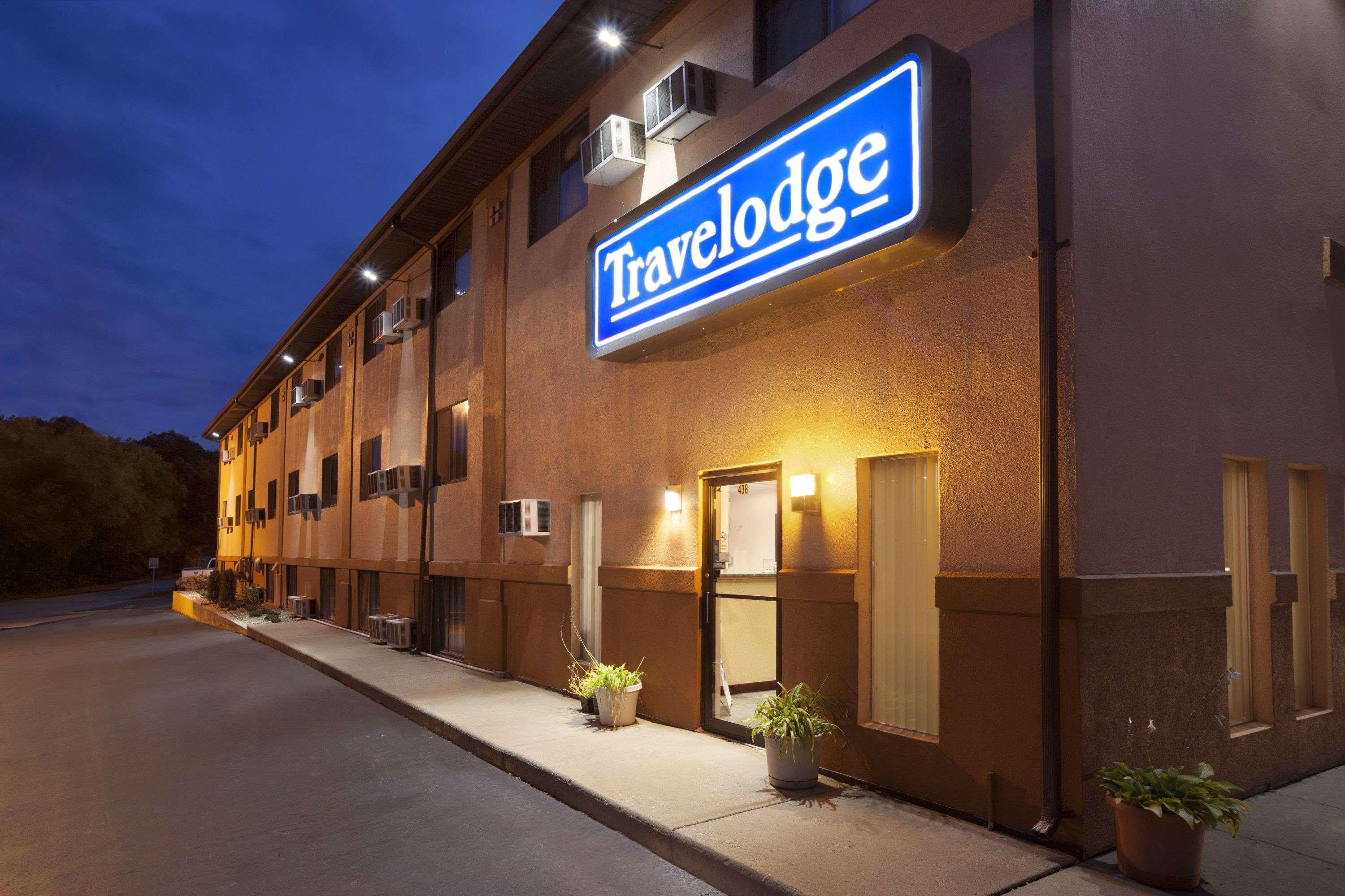 Travelodge By Wyndham La Porte/Michigan City Area Esterno foto