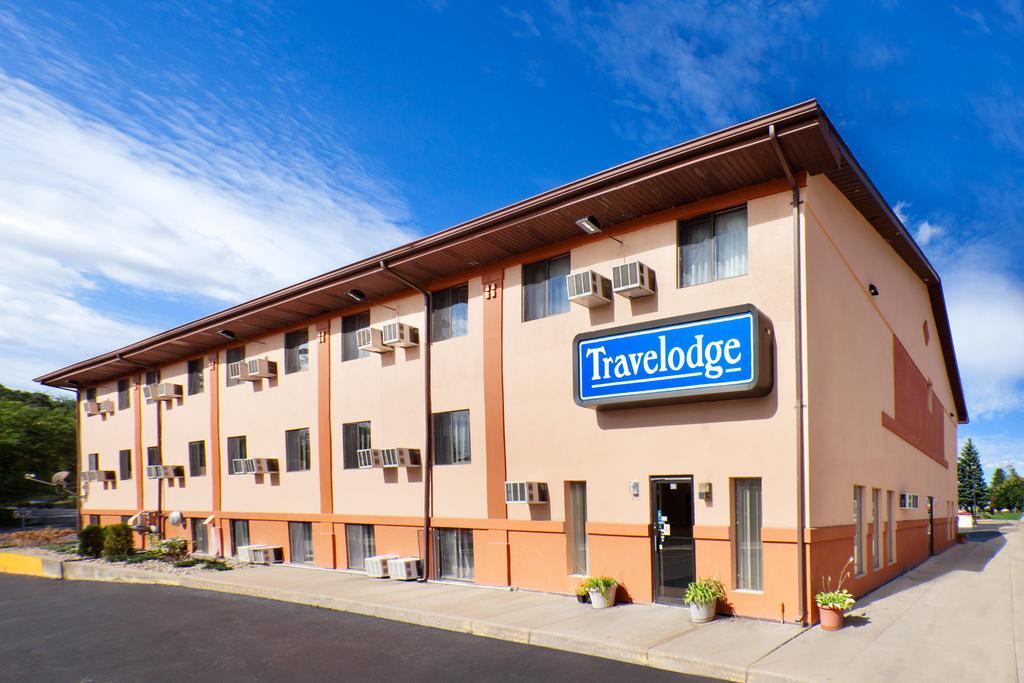 Travelodge By Wyndham La Porte/Michigan City Area Esterno foto
